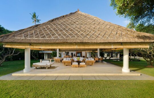 Villa atas ombak seminyak holiday rental in bali