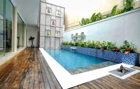 Beautiful Bali Villas Beautiful Bali Villa Exterior and swimming pool area with deck