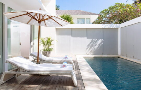 Villa Canggu North, swimming pool swimming pool of villa with day beds