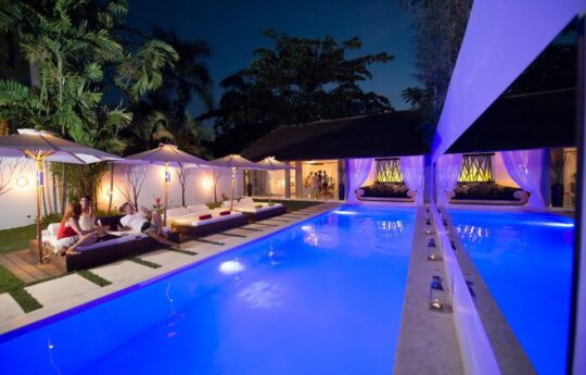 Villa Elegancia Seminyak Villas