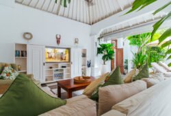 Book Villa Kailysa Indah - contact us now!