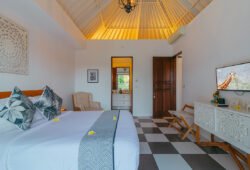 Book Villa Kailysa Indah - contact us now!