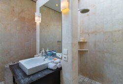 Book Villa Lanai, contact Bali Villa Escapes now!