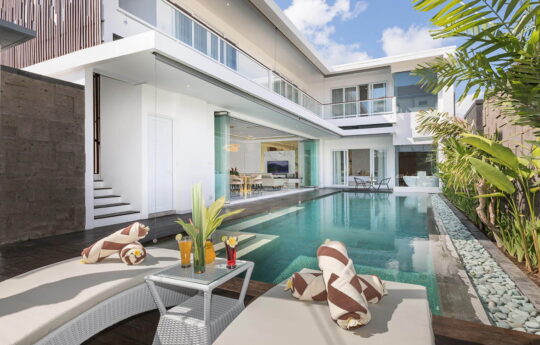 Villa Louis Legian holiday rental in bali