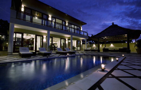 Villa Queen Jimbaran Villas
