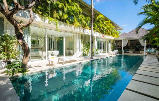 Villa Puro Blanco Two storey Villa Puro Blanco with swimming pool and villa exteriors