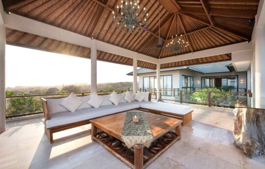 verandah area with uluwatu surround views on sunny day